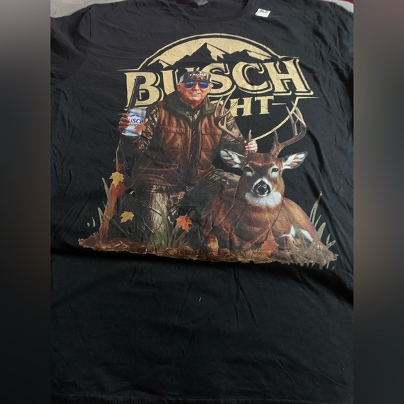 Retro Trump Hunting Deer Funny Beer Drinking Hunting ON BACK T-Shirt - Picture 3 of 5